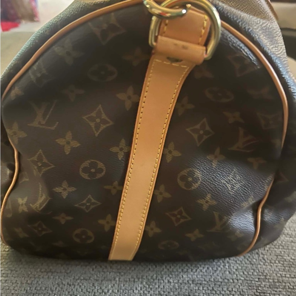 Louis Vuitton Monogram Duffel Bag with Beige Straps - Picture 4 of 4